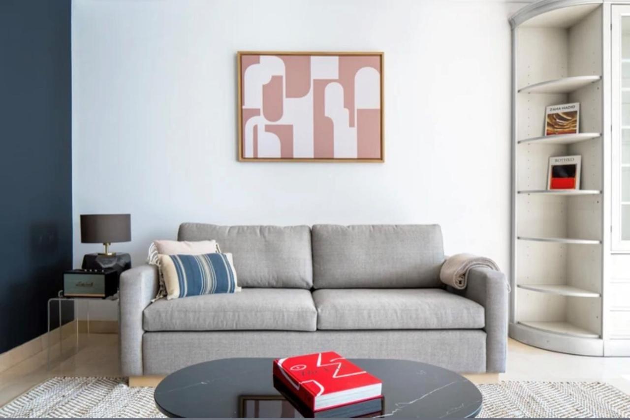 פריז Bright 1Bedroom Apartment Centrally Located With Most Beautiful Views From Seine At 10 Minutes Walking From Beaugrenelle Shopping Mall And Eiffel Tower מראה חיצוני תמונה